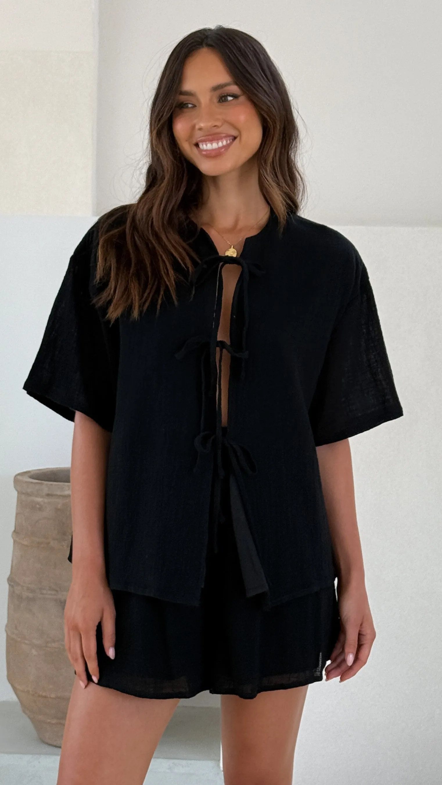 Arana Shorts - Black