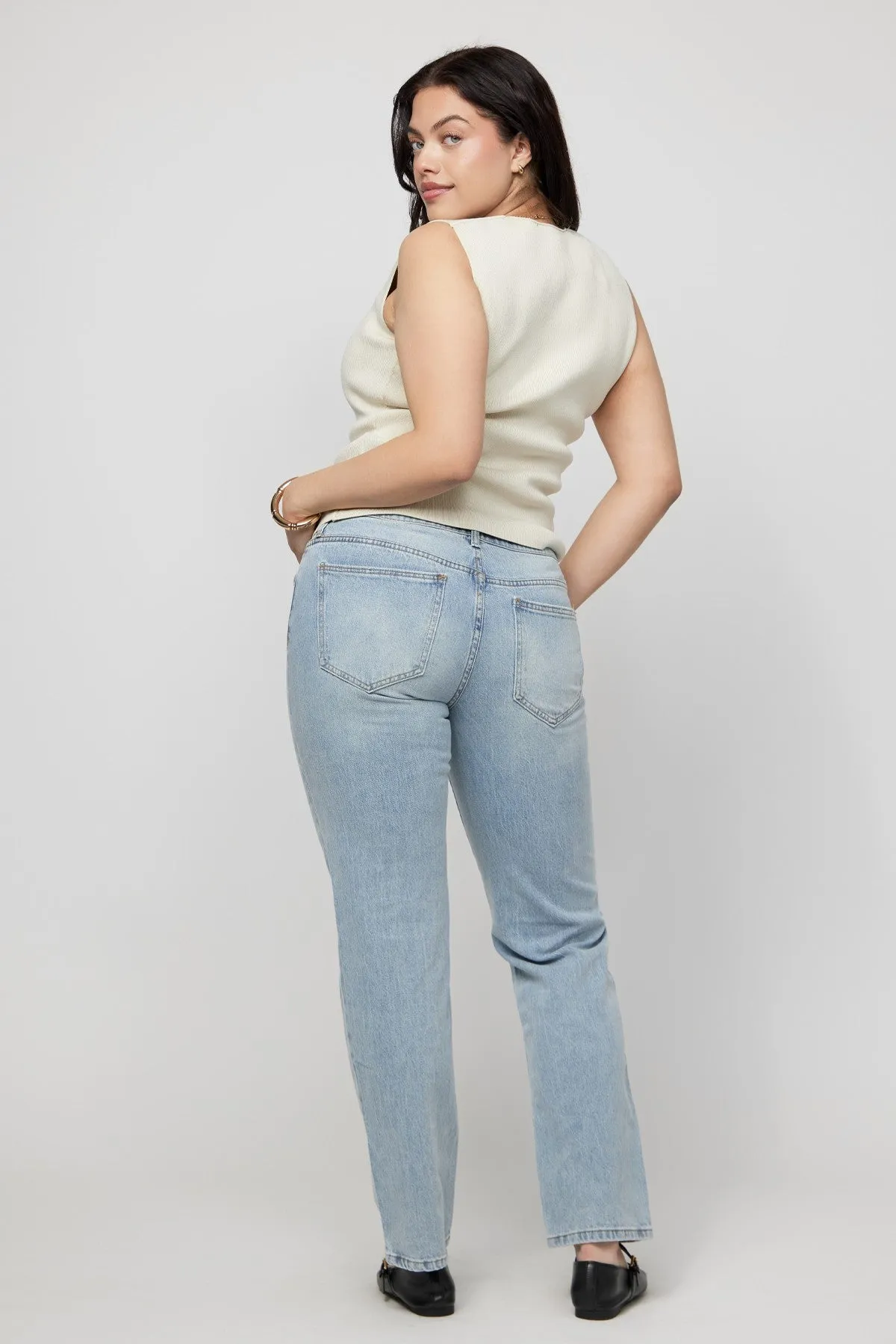 Chester Low Rise Slim Straight Light Indigo Worn