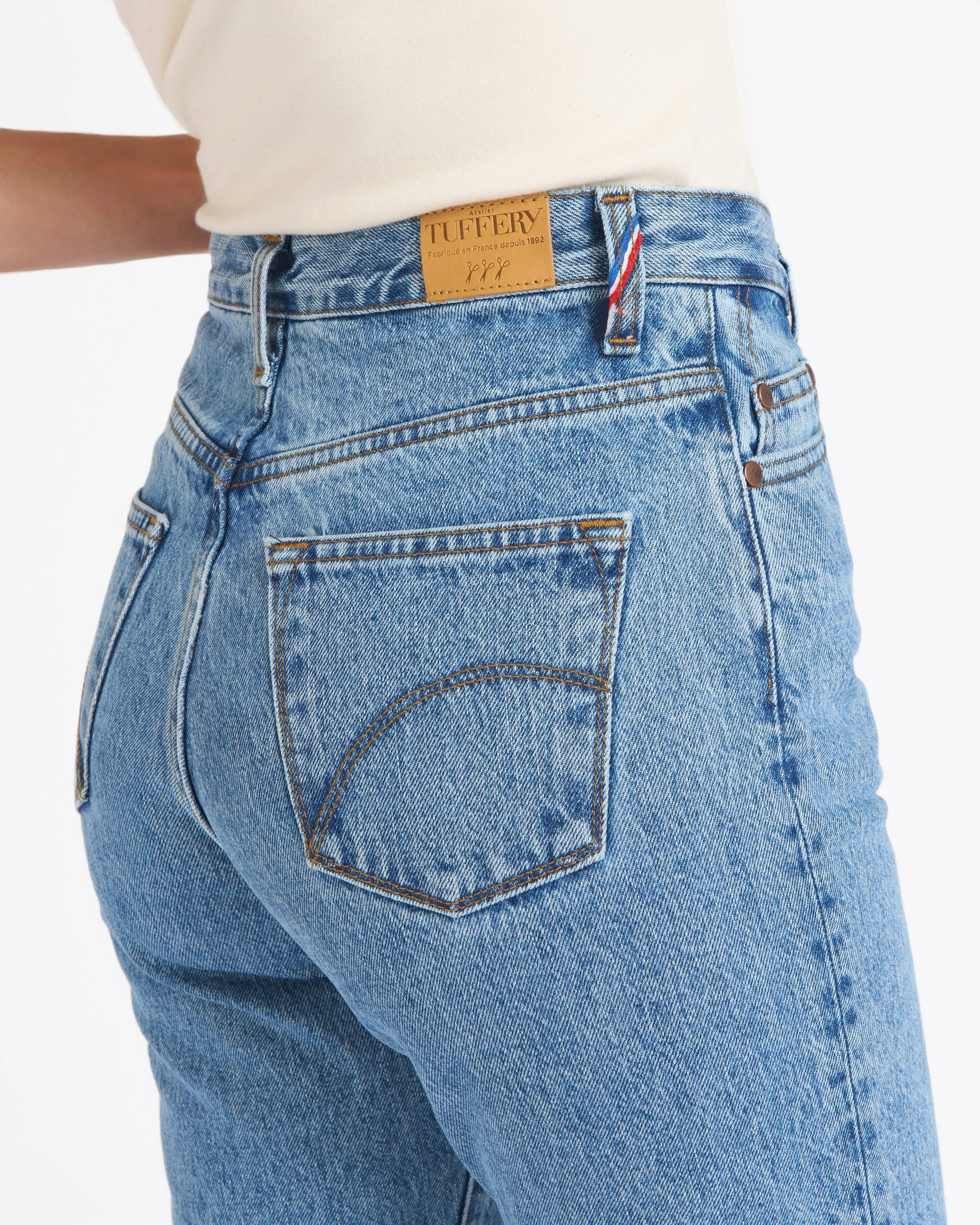Clair women's high-waisted mom jeans