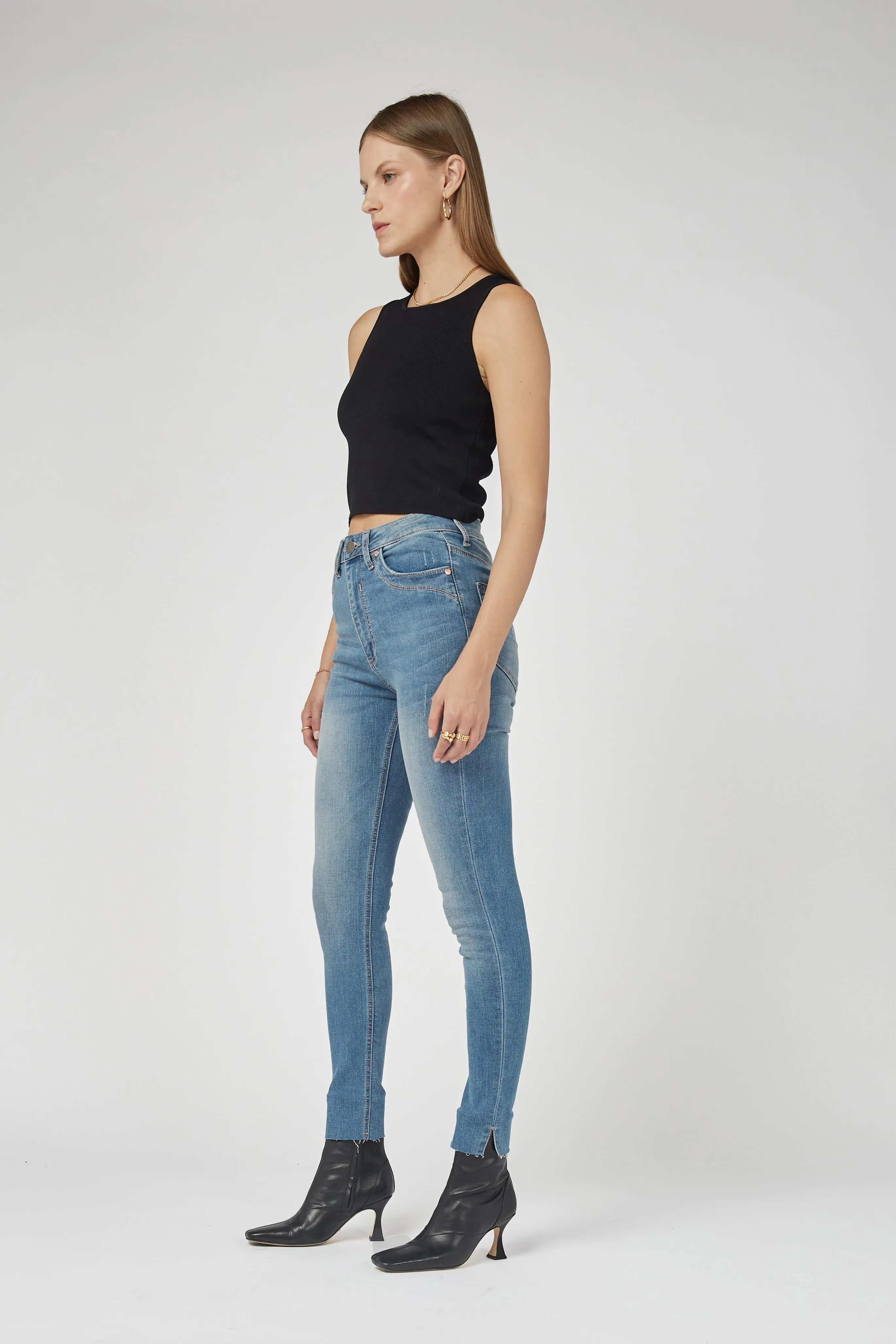 DCD High Waisted Insider Jeans