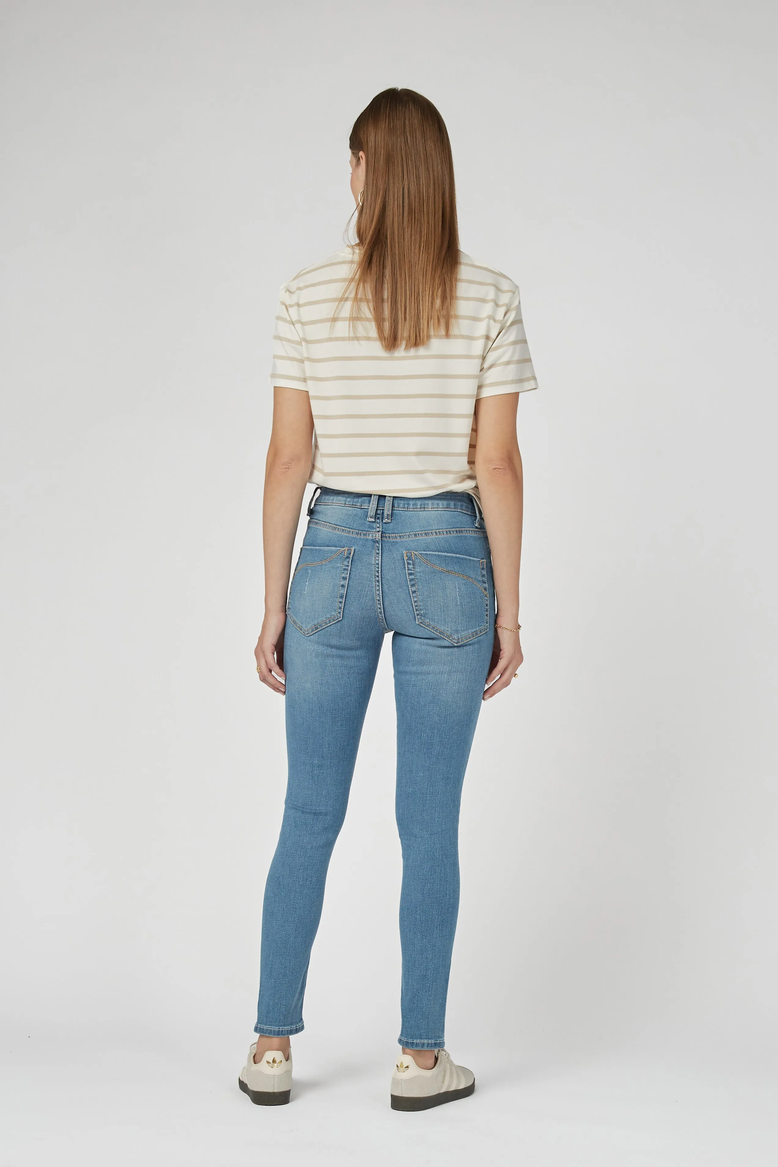 Lauren Mid Rise Lighties Jeans