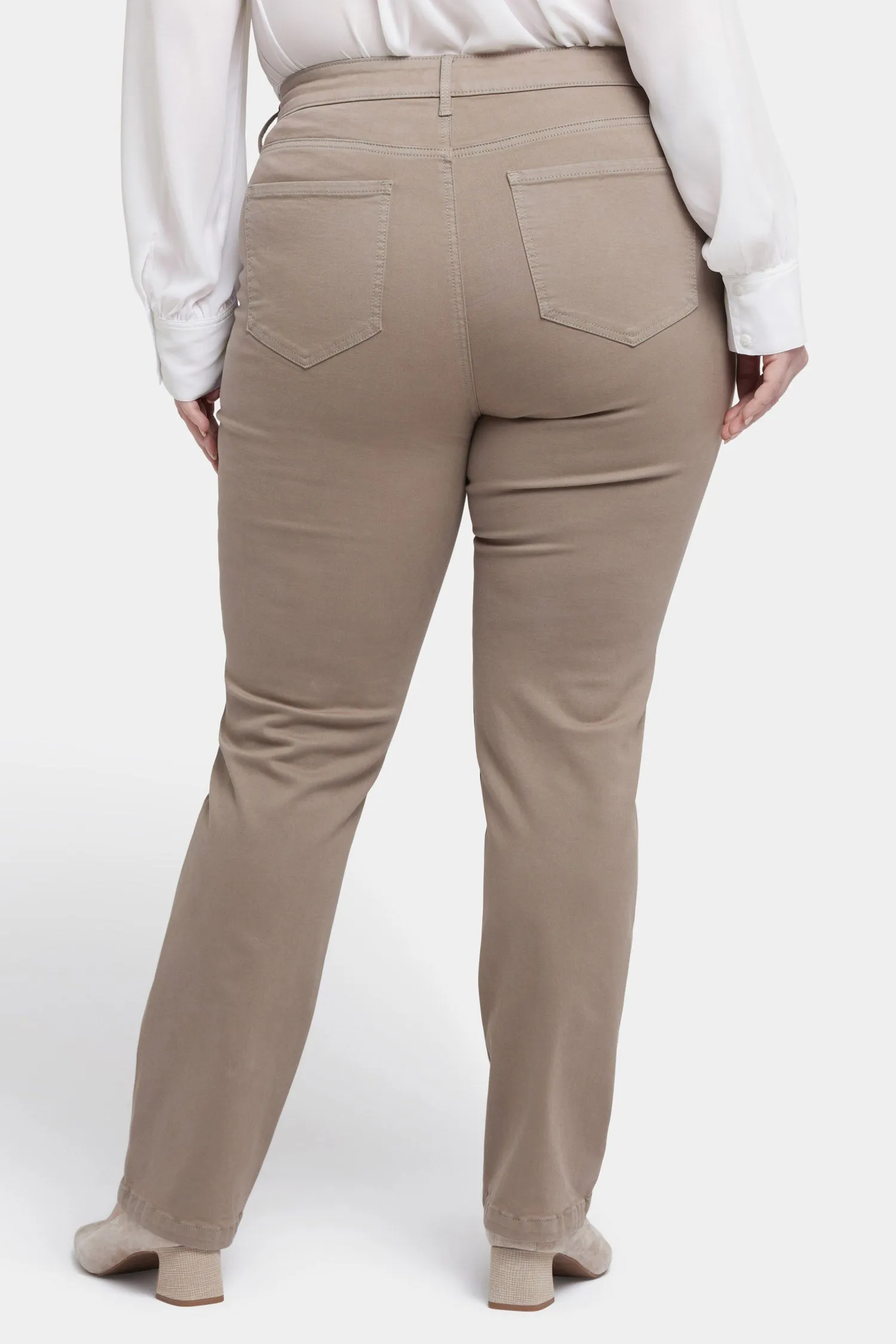 Marilyn Straight Jeans In Plus Size - Country Oak