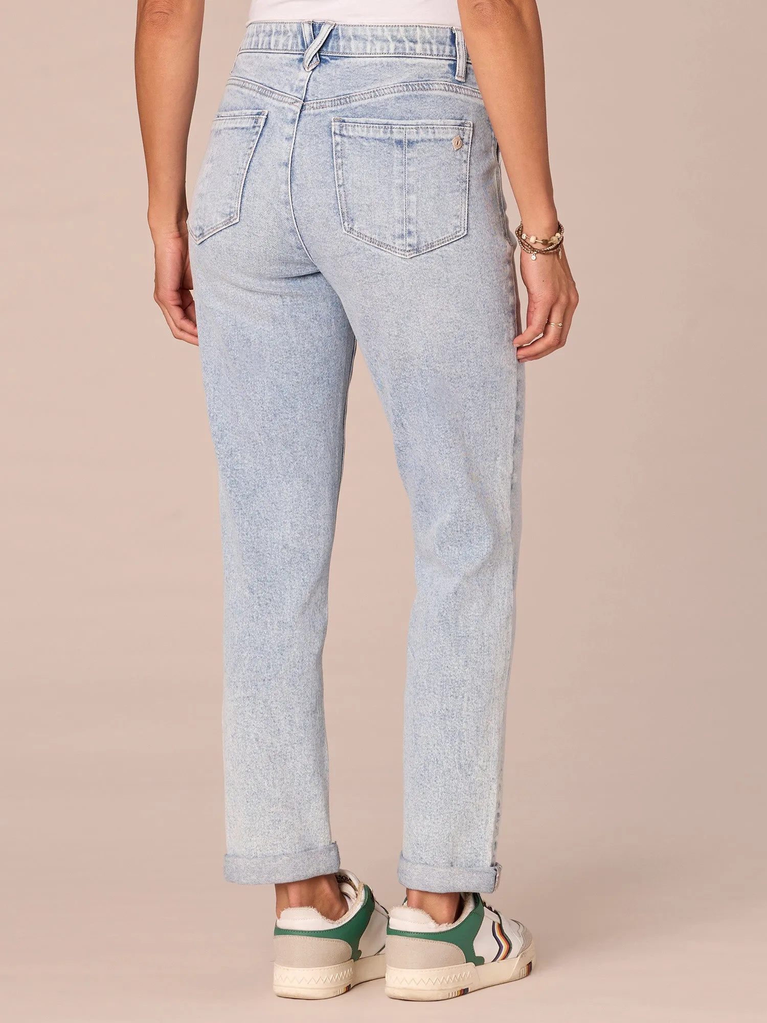 "Ab"solution Mid-Rise Side Entry Pocket Girlfriend Jeans