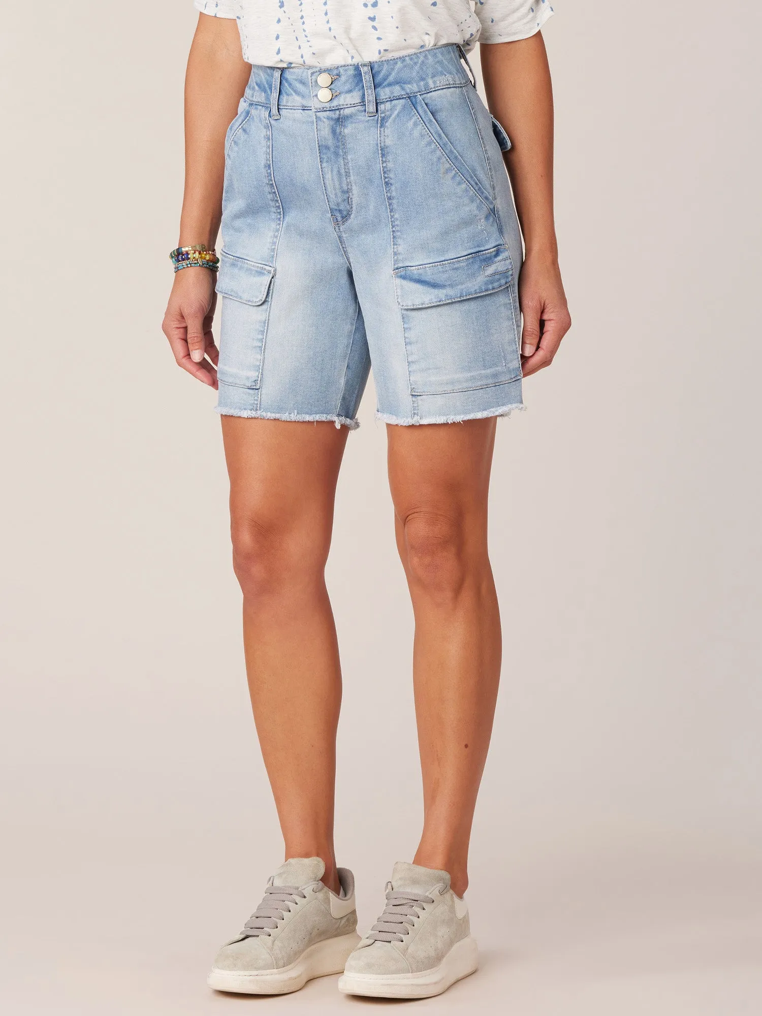"Ab"solution Skyrise 7" Inseam Double Button Patch Pocket Cargo Short