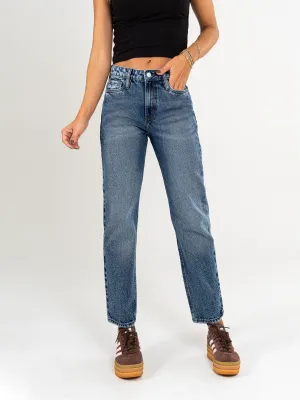 Ref: 065404 Jean Mom fit, slim cropped, rígido, tiro alto, tono azul medio