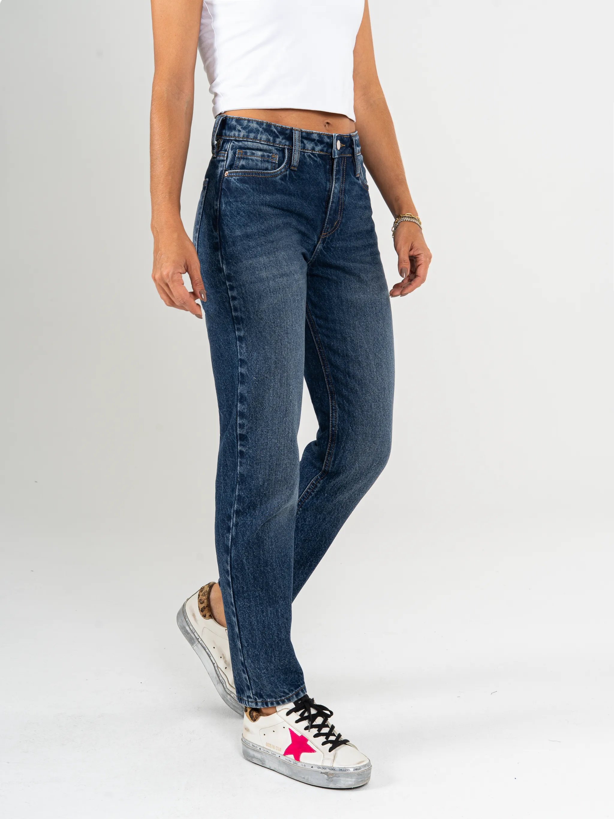 Ref: 065601 Jean Mom fit, rígido, tiro alto, tono azul oscuro
