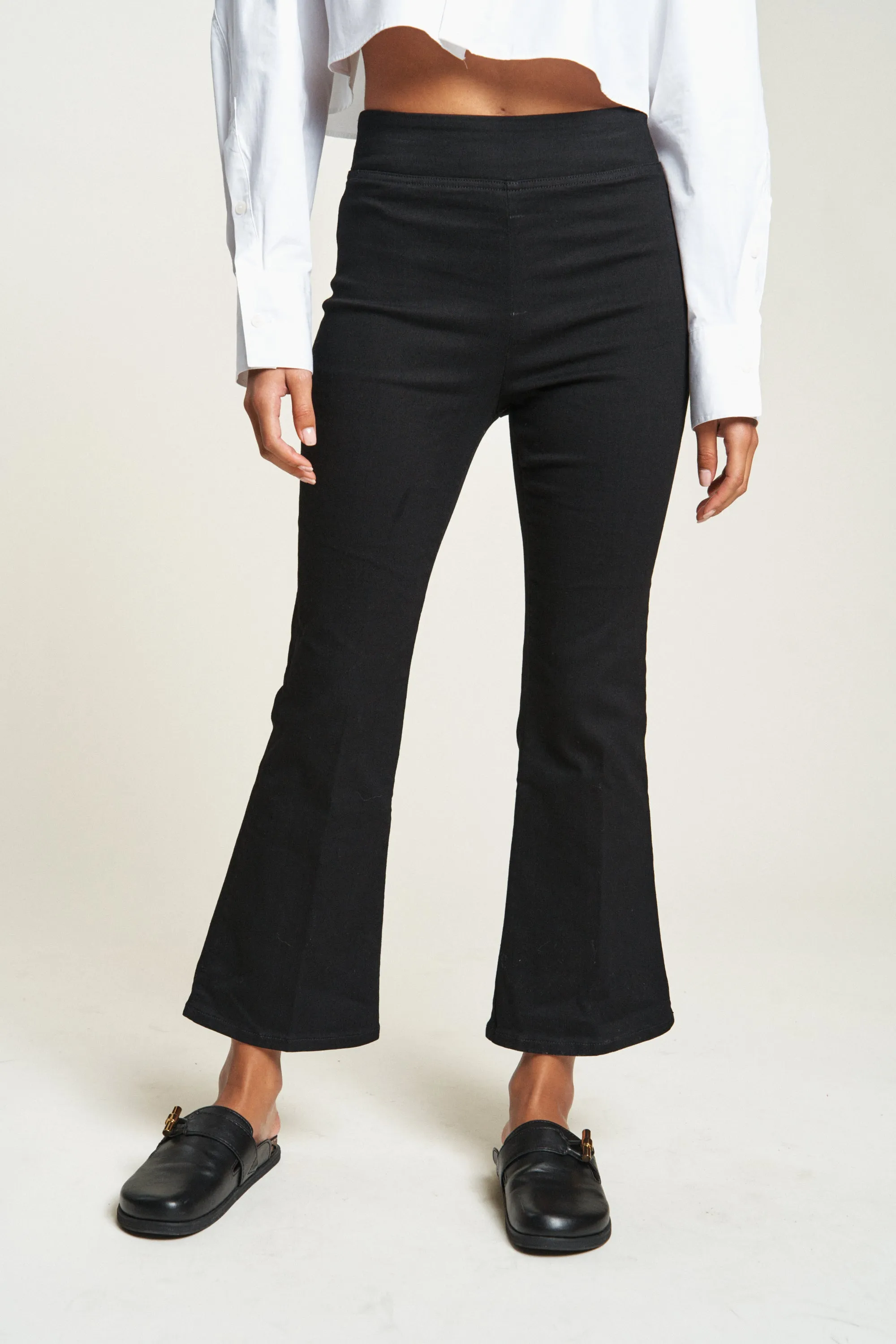 Roxbury High Rise Flare Black