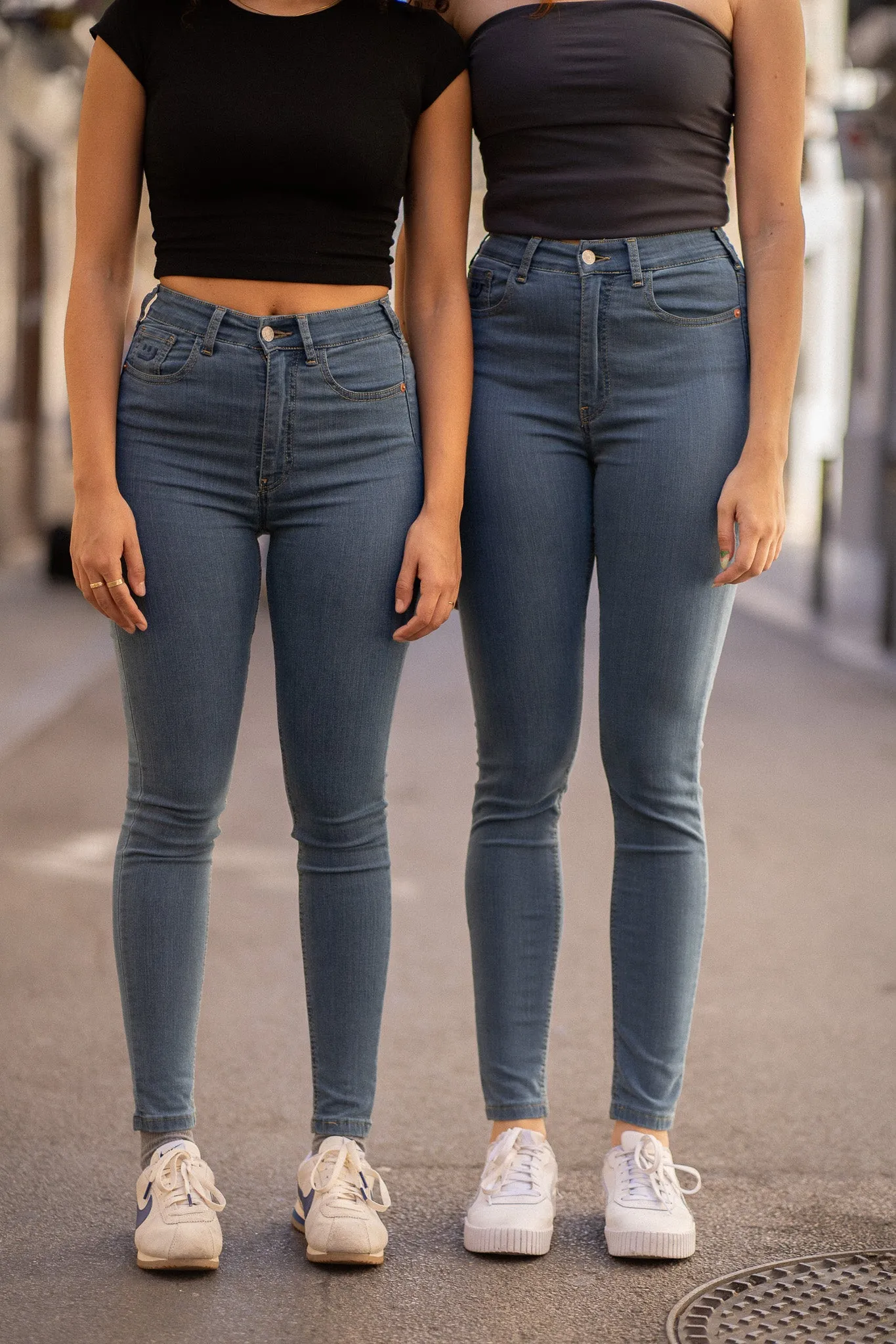 SKINNY TALL HIGH RISE - LIGHT BLUE