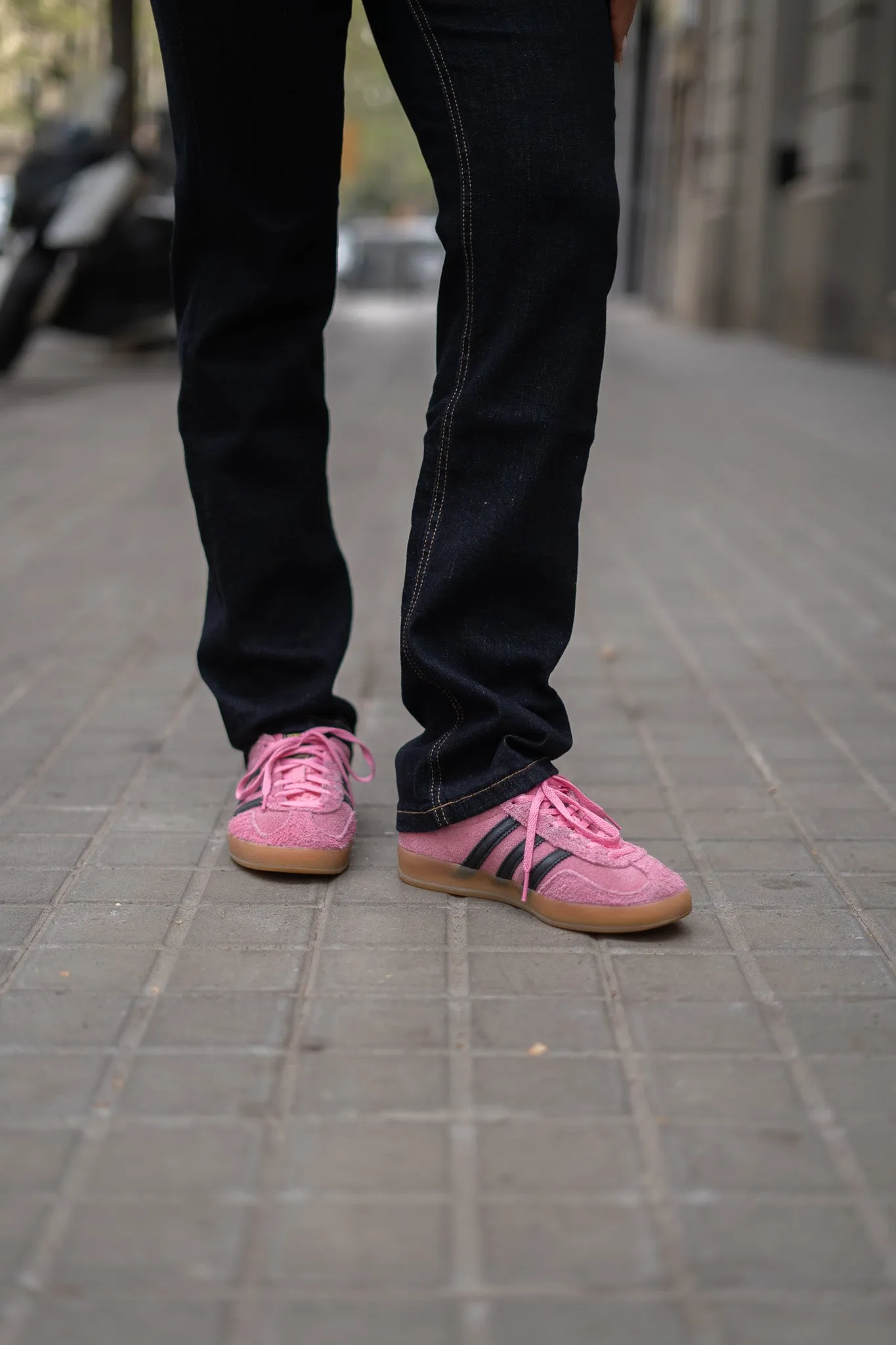 STRAIGHT HIGH RISE - RAW DENIM